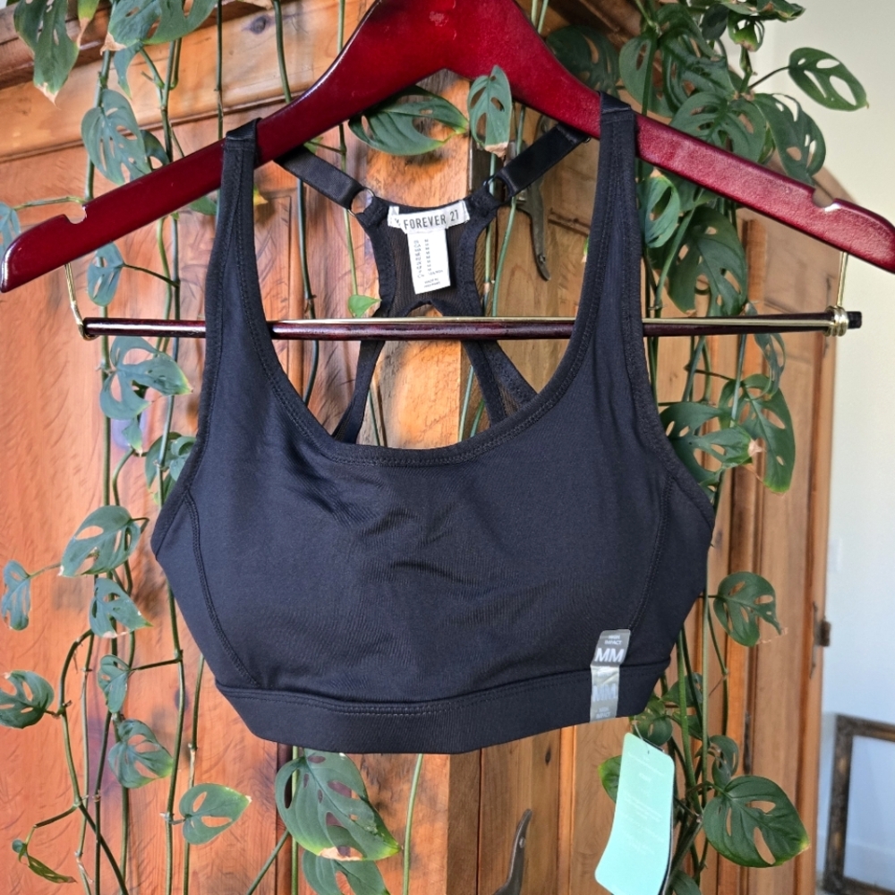 Forever 21 Women's Sports Bra with Keyhole Back - Size M